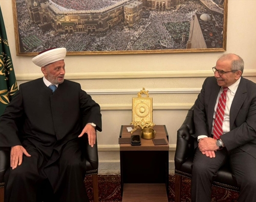 ماذا دار بين سلام ودريان؟