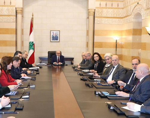 سلام تابع مع الوزراء تداعيات العدوان ومتطلّبات النزوح