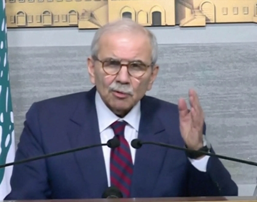 رئيس الحكومة مخاطباً اللبنانيين عشية العيد: أولويتنا وقف الحرب.. خطاب التخوين والتهديد مرفوض ولا أحد فوق الدولة أو خارجها