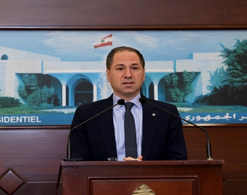 الجميل يرحب بقرار طرد السفير الإيرانيّ.. ويشكر حزب الله!