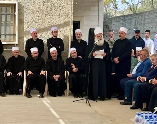 أبي المنى يدعو لقمَّة روحية وطنية: التأكيد على الوحدة والتماسك في لبنان