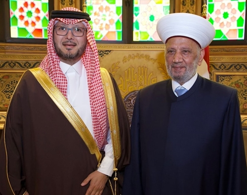 بخاري جال على القيادات الروحية الإسلامية: المملكة تقوم بمساعيها لمساعدة لبنان في محنته