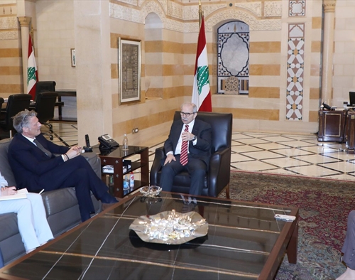 سلام تابع وقف إطلاق النار وتسهيلات عودة النازحين وتبلّغ من سفراء دعم حكوماتهم للبنان