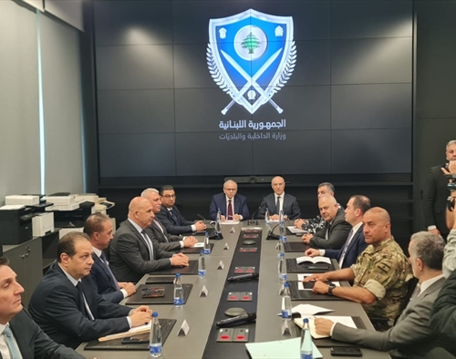 رئيس الحكومة مشاركاً باجتماع «الأمن المركزي»: قرار سيطرة الدولة على بيروت بالكامل سيطبّق