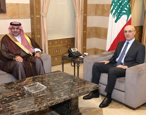 الدوسري جال على وزيري الدفاع والداخلية: المملكة حريصة على أمن واستقرار لبنان