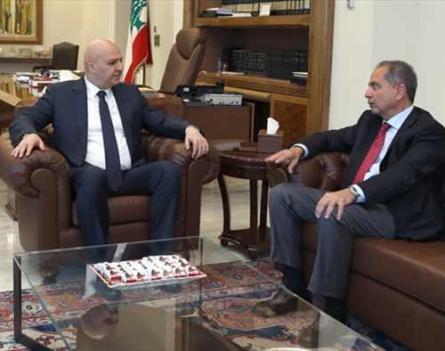 عون ترأس اجتماعاً للوفد المفاوض بحضور هيكل واطّلع على التحضيرات الجارية لعقد الجولة المقبلة