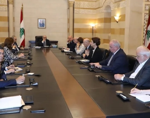 سلام عرض والوزراء لاتصالات وقف النار وواقع الاعتداءات
