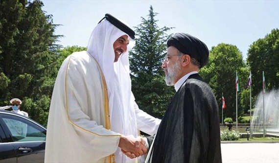 ‎رئيسي  وأمير قطر الشيخ تميم بن حمد آل ثاني  على هامش لقائهما في طهران