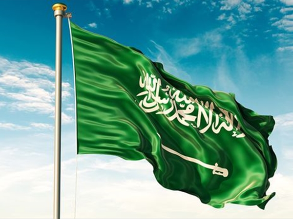 السعودية تعلن فتح بوابة القبول للرجال والنساء في وظائف عسكرية