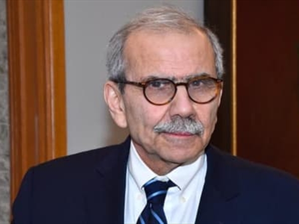 سلام يعايد اللبنانيين والعرب والمسلمين بحلول عيد الفطر