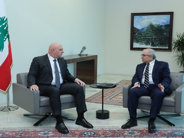 اجتماع بين عون وسلام.. وإسم ثالث لحاكمية المركزي من "خارج الإصطفافات"