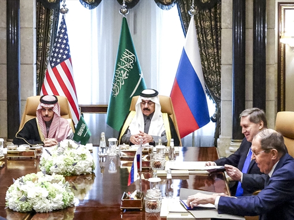 تقدم في محادثات الرياض وبيان أميركي - روسي اليوم
