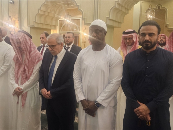 سلام في السعودية.. وصلاة فجرا