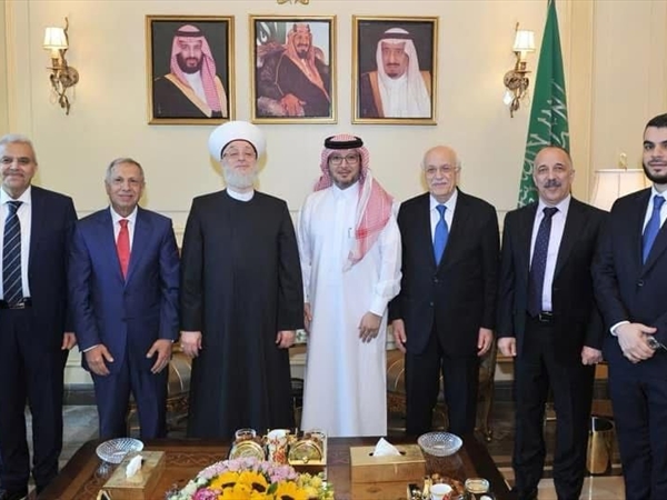 وفد المشاريع بضيافة سفير السعودية