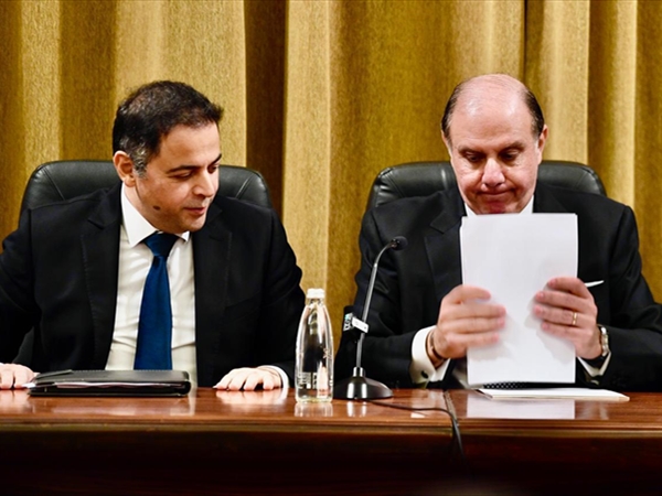 تسليم وتسلُّم في مصرف لبنان.. سعيد يطمئن المودعين: ستعود تدريجياً وسنقضي على الاقتصاد «غير الشرعي»