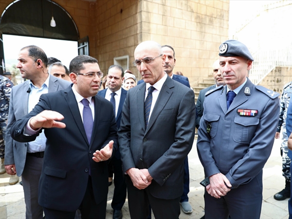 لبنان يطلب من رئيس لجنة المراقبة تفعيل الآلية وإلزام إسرائيل باحترام الإتفاق