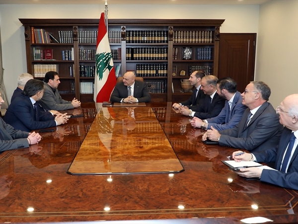 الرئيس عون: “الحزب” أبدى ليونة في موضوع السلاح