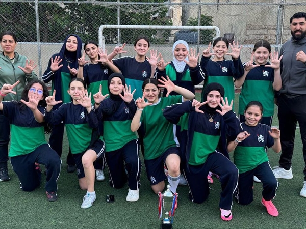 ثانوية المهدي شاهد بطلة الضاحية لكرة القدم المصغرة المدرسية للذكور