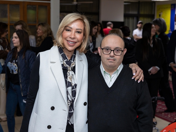 السيدة الأولى زارت مركز جمعية «أنت أخي» واطَّلعت على الرعاية المقدََّمة للأشخاص ذوي الإرادة الصلبة