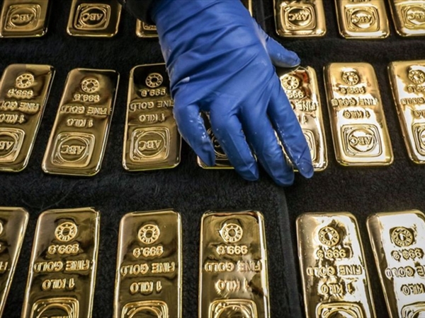 الذهب يشتعل.. والعيون شاخصة نحو 3500 دولار