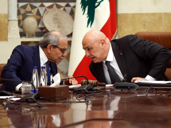 يين الوديان السحيقة وجحيم نيران مشتعلة!