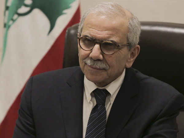 الرئيس سلام يواجه الفساد في لبنان