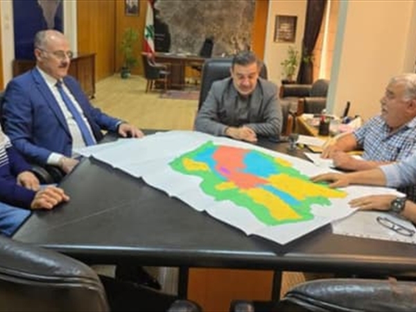 عبدالله بحث مع مدير التنظيم المدني في المخطط التوجيهي لبلدة دلهون