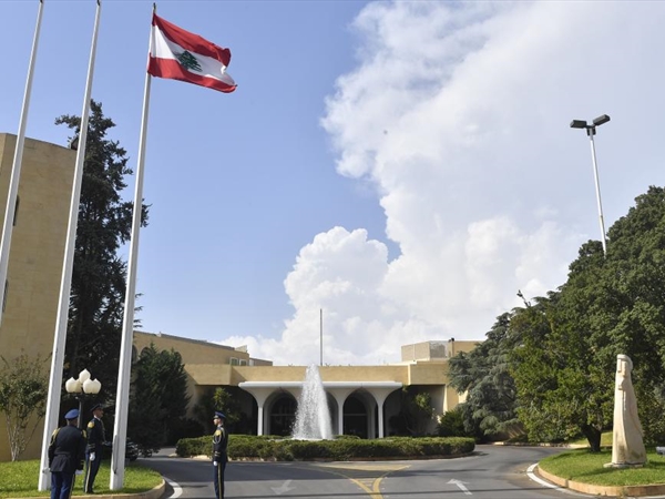 فكرتان ثمينتان تدعمان طاولات العهد في بعبدا