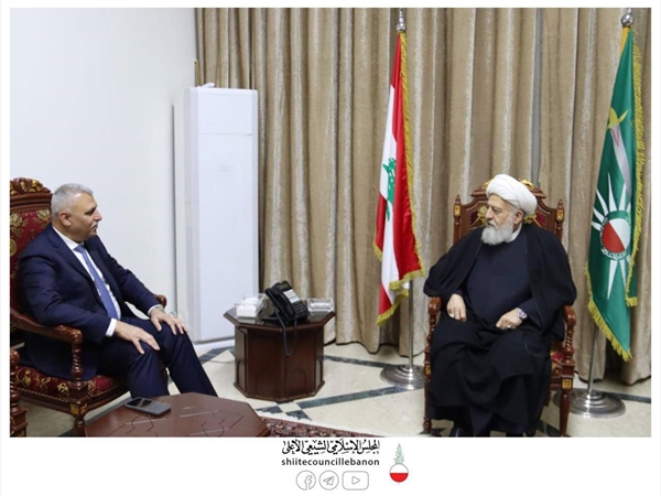 مدير عام الأمن العام جال على المرجعيات الإسلامية