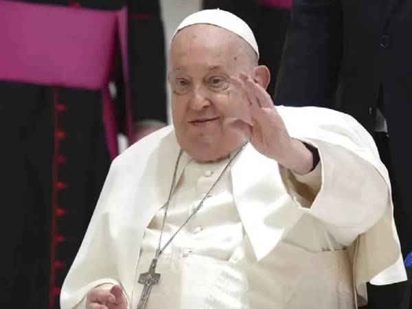 الفاتيكان يعلن وفاة البابا فرانسيس عن عمر ناهز 88 عاماً