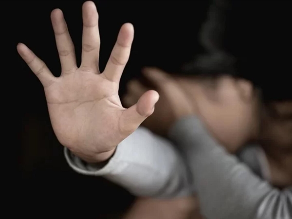 الحكم على "وحش بشري" بالأشغال الشاقة.. هذا ما فعله ببناته الـ4!