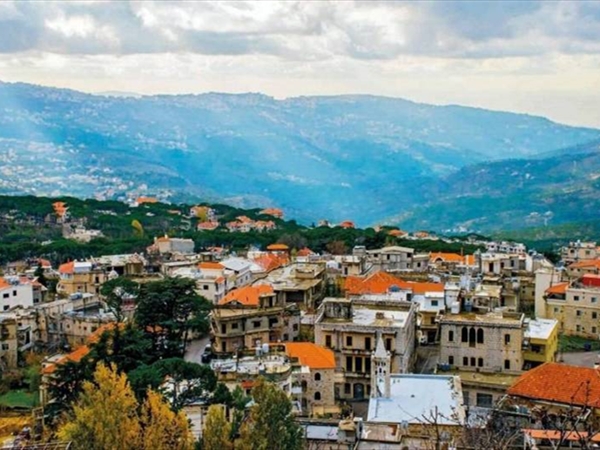 لبنان سيبقى سويسرا الشرق؟!