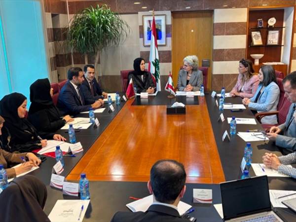 وزيرة التربية عرضت مع نظيرتها القطرية تبادل الخبرات على صعيد التدريب والبحث العلمي