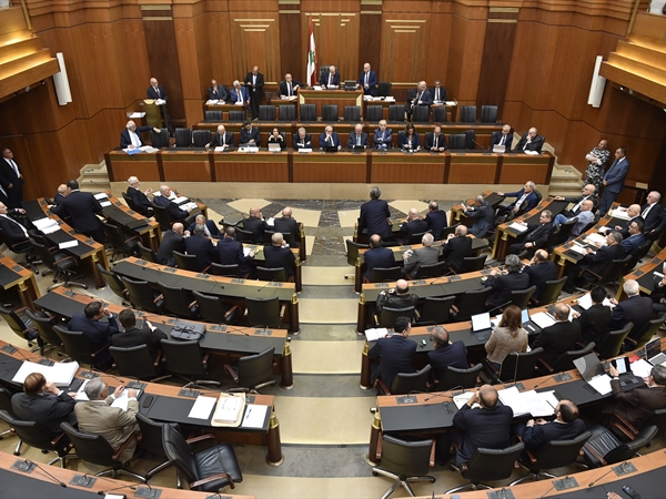 مجلس النواب يضاعف العقوبة على مطلقي النار عشوائياً.. ويسقط صفة العجلة عن 80 اقتراحاً