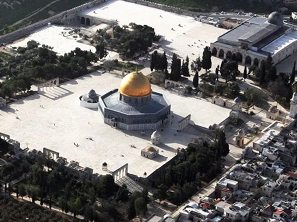 مرصد الأزهر في تقرير عن الاعتداء على المسجد الأقصى: هكذا يستغلّ الاحتلال عيد الفصح في تصعيد العدوان وتكثيف الاقتحامات