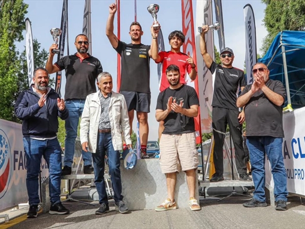 لقب السرعة للمحترفين لفغالي والسوبر ستريت لمسعد والستريت لبشارة