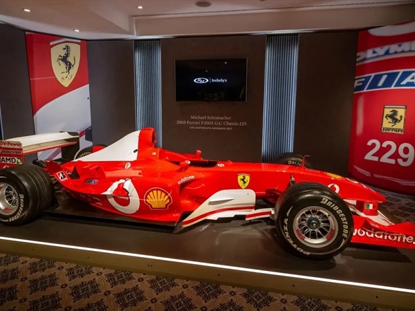 بمبلغ خرافي.. بيع سيارة مايكل شوماخر