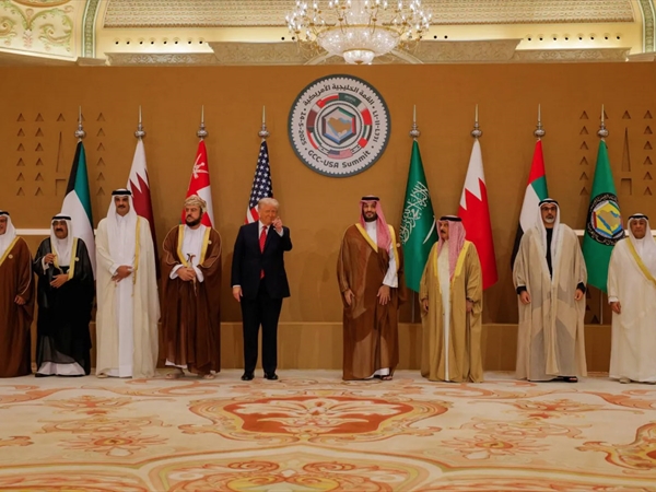 توافق أميركي - خليجي على نزع سلاح الحزب وإنعكاسات لبنانية للقاء ترامب والشرع