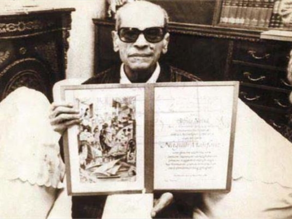 نجومنا على منابر العالم يضيئون من أقطارهم..