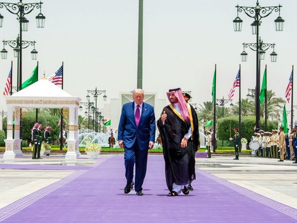ترامب: يوم عظيم في السعودية