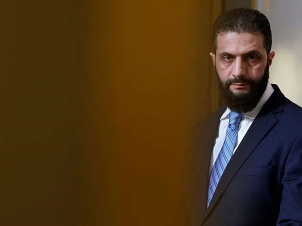 الرئاسة السورية تحسم الجدل حول حضور الشرع قمة بغداد