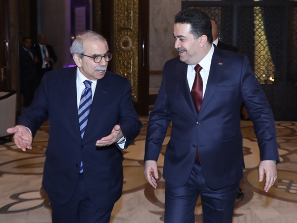 لقاءات واعدة لسلام قبل قمة بغداد.. وعون إلى الفاتيكان اليوم