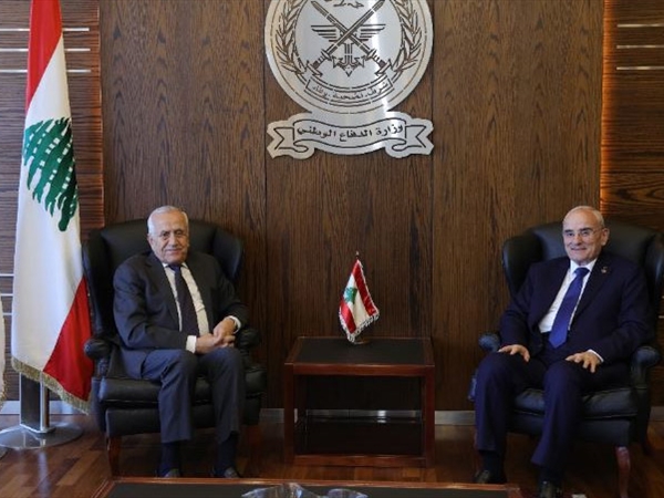 منسى بحث في تمديد «اليونيفيل» والتقى سليمان وزواراً