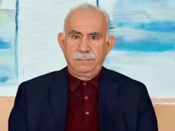 حزب العمال الكردستاني يقدّم أوجلان "كبيرًا لمفاوضيه" مع تركيا