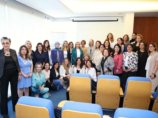 لقاء موسَّع برئاسة نعمت عون لاعتماد أولويات الهيئة لشؤون المرأة اللبنانية