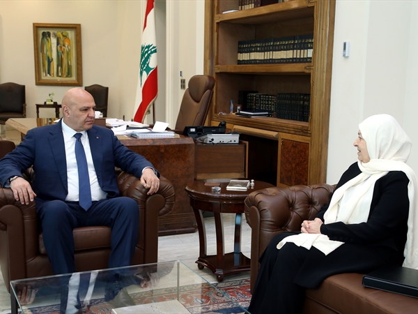 عون تابع التطورات الأمنية وإجراءات عودة اللبنانيين العالقين: المنتشرون هم رافعة أساسية للبنان والعمود الفقري لبقائه