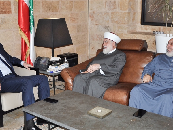 ميقاتي: لإبعاد التدخل السياسي عن بلدية طرابلس