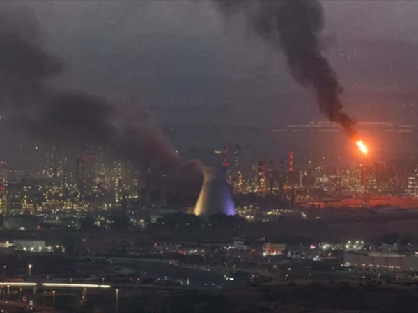 ترامب على خط النار: إنهاء الحرب واستسلام إيران