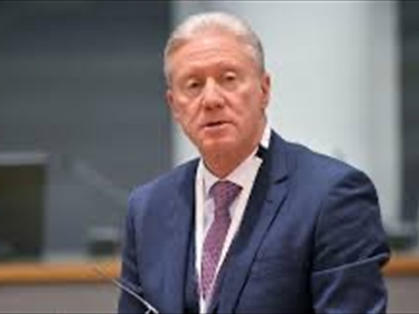 رجي يعايد اللبنانيين رغم الآلام والمعاناة