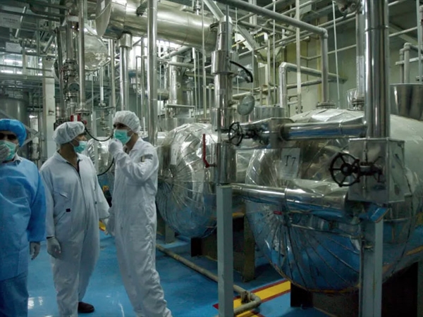 البرنامج النووي الإيراني (١)